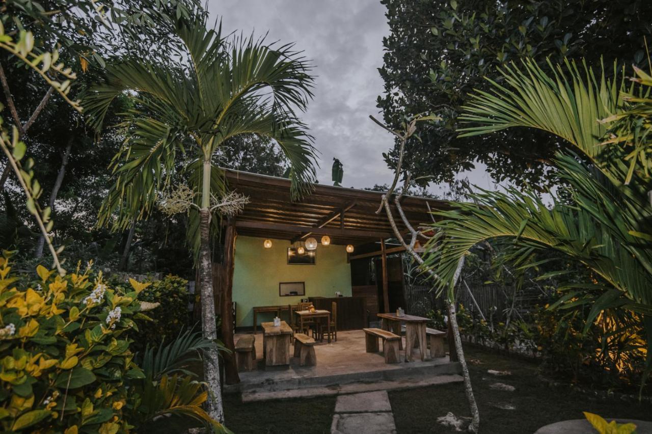 Nerima Hut Lembongan Apartment Exterior photo